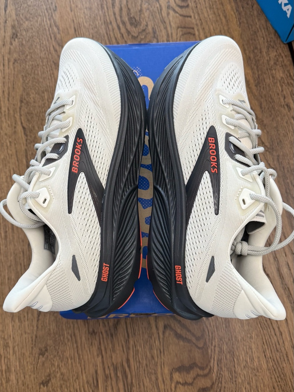 Brooks Ghost 18 Running Shoes – Men’s Size 11 – Brand New in Box - Picture 2 of 8